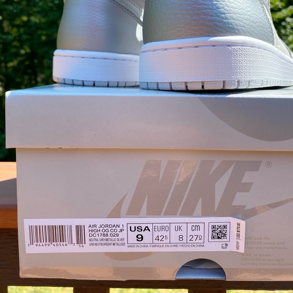 Nike Air Jordan 1 Retro High Tokyo - Picture 4 of 11